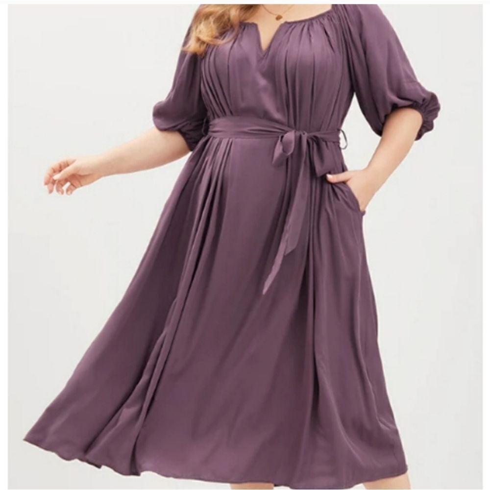 NWT BloomChic black puff sleeve dress 